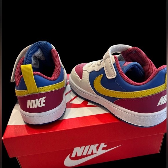 Nike Sneakers for kids - Picture 3 of 4